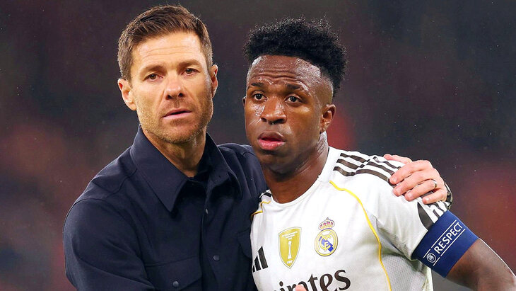 Хаби Алонсо и Винисиус Жуниор