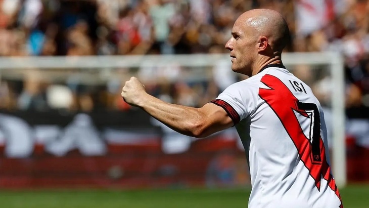 Иси Палазон («Райо Вальекано»)