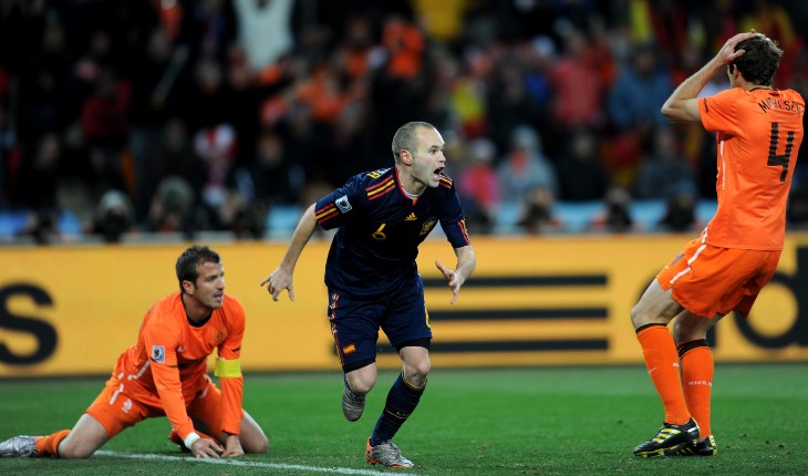 Андрес Иньеста забивает победный гол в финале ЧМ-2010