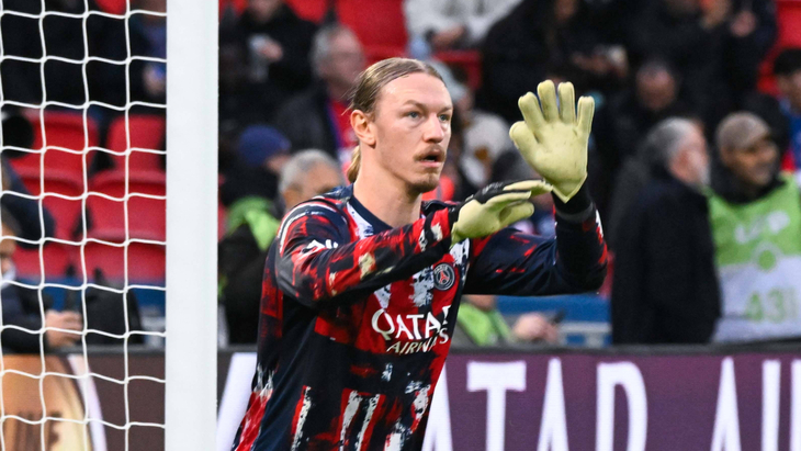 Матвей Сафонов — голкипер ПСЖ