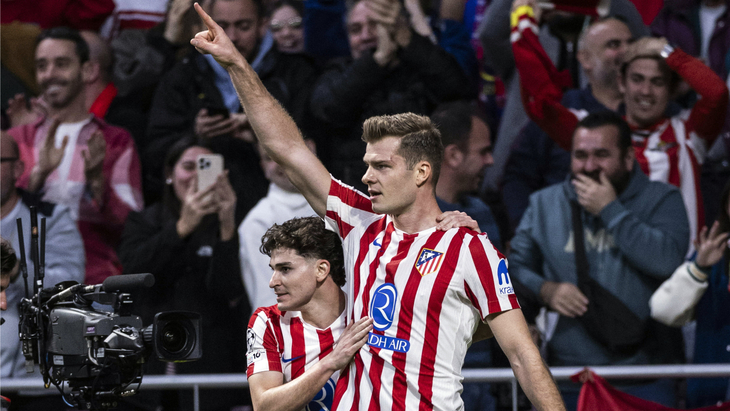 Хулиан Альварес и Александр Сёрлот