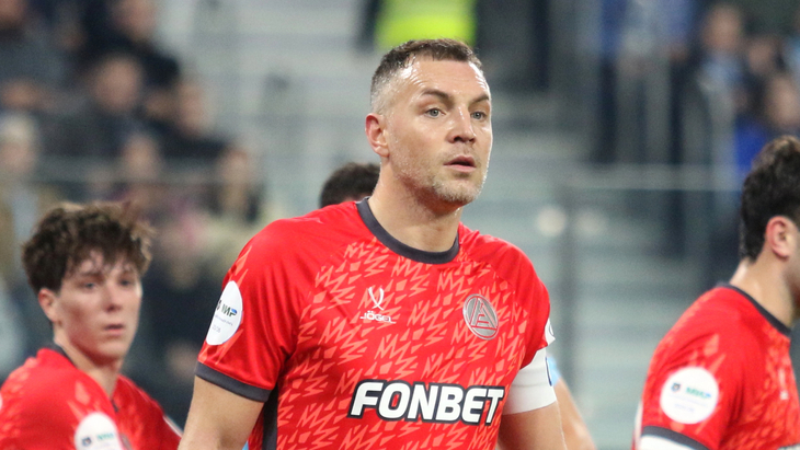 Артем Дзюба — нападающий «Акрона»