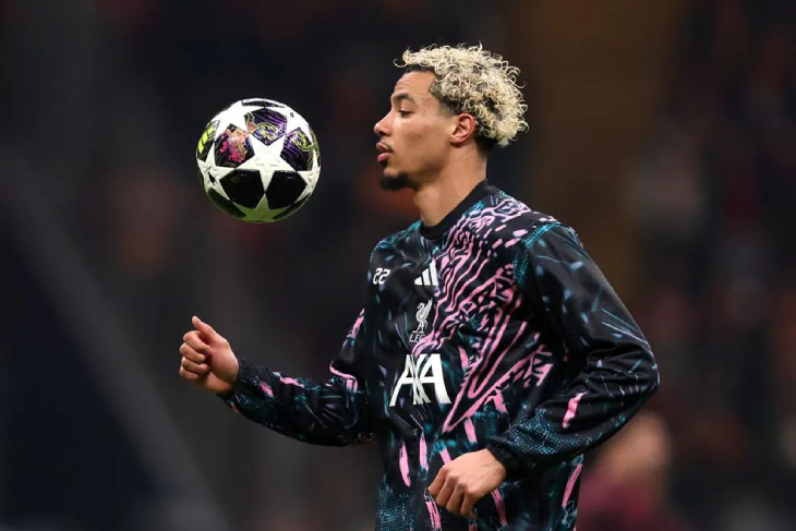 Юго Экитике на разминке