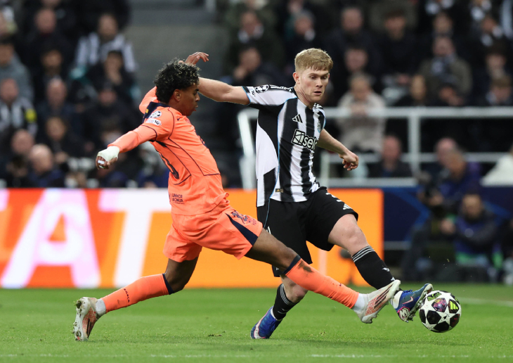 Ламин Ямаль и Льюис Холл