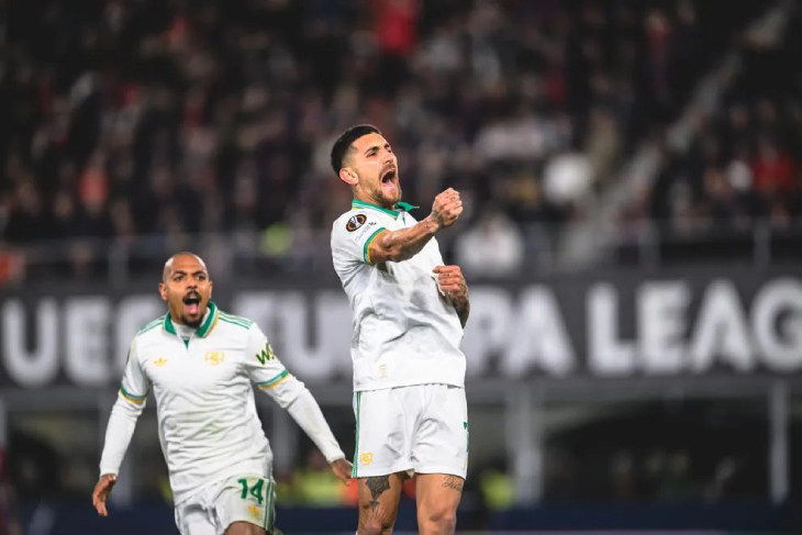 Лоренцо Пеллегрини празднует гол