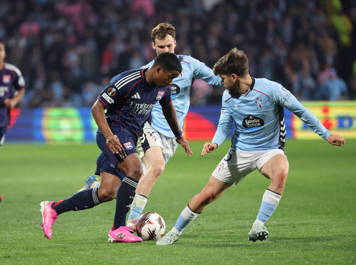 Эндрик с мячом