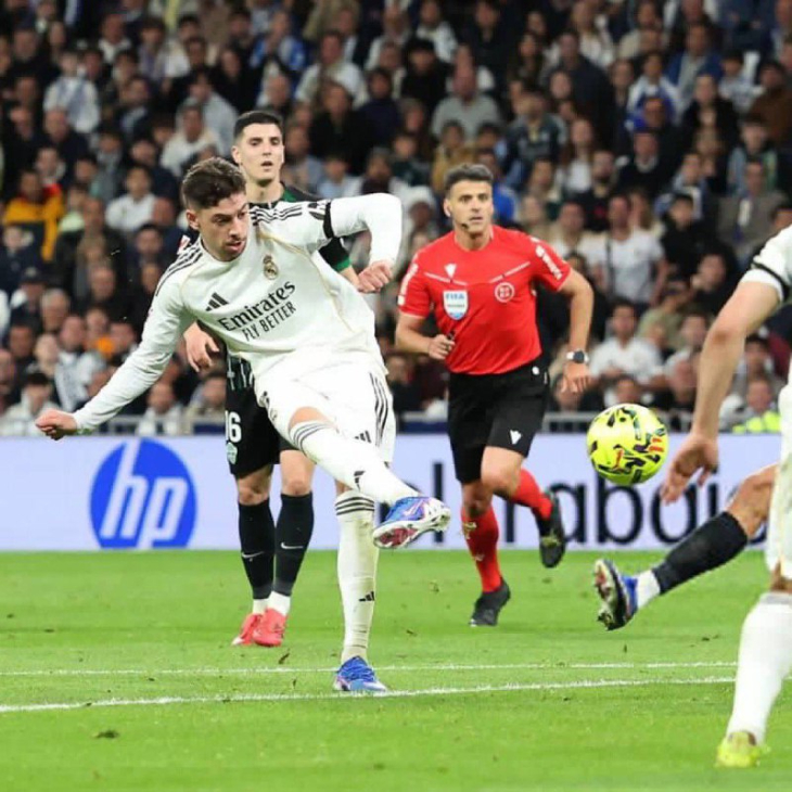 Гол Феде Вальверде