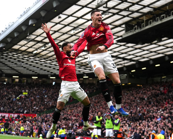 Матеус Кунья и Беньямин Шешко