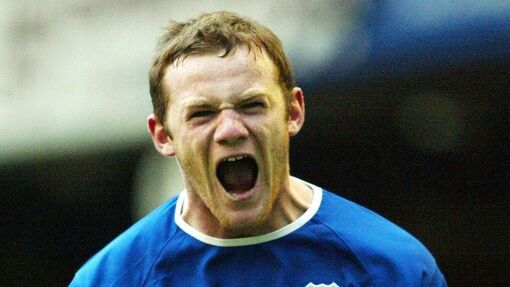 Уэйн Руни радуется первому голу в АПЛ 