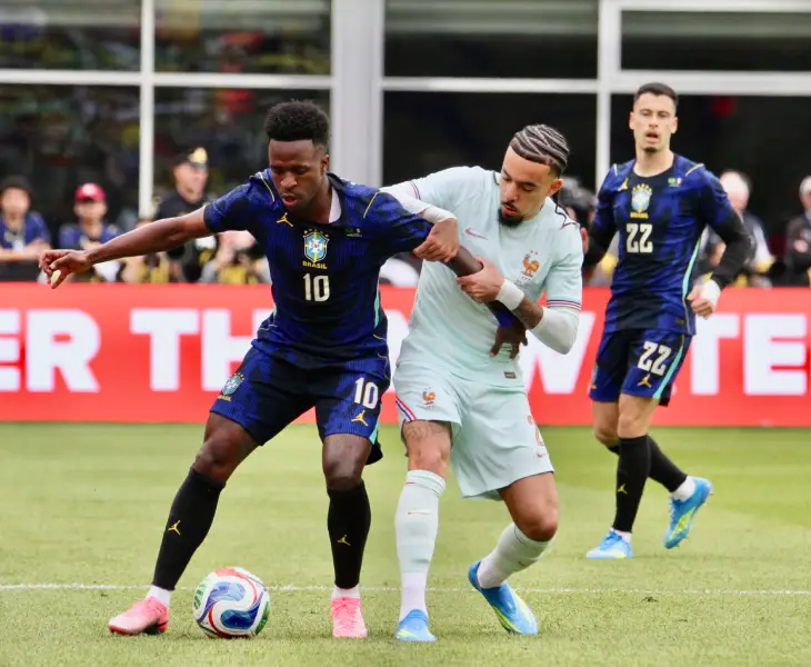 Бразилия — Франция