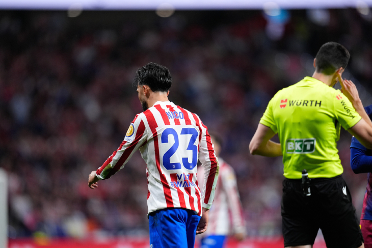 Нико Гонсалес уходит с поля