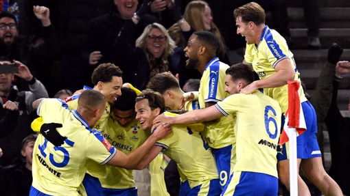 Игроки «Саутгемптона» празднуют гол 