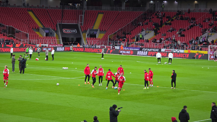 Игроки «Спартака» на разминке