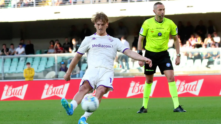 Альберт Гудмундссон