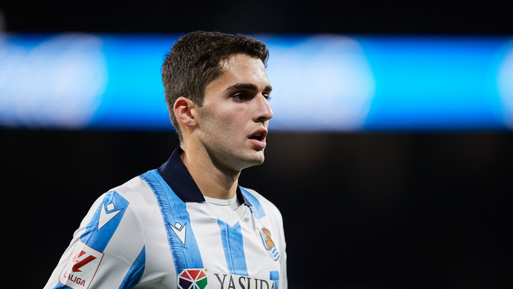 Валерий Карпин