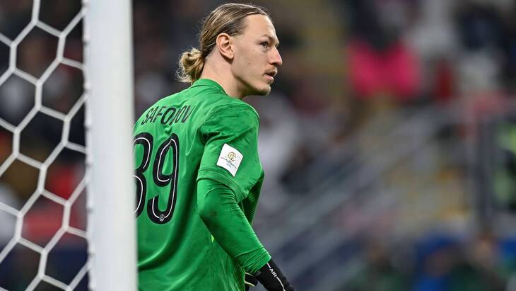 Матвей Сафонов