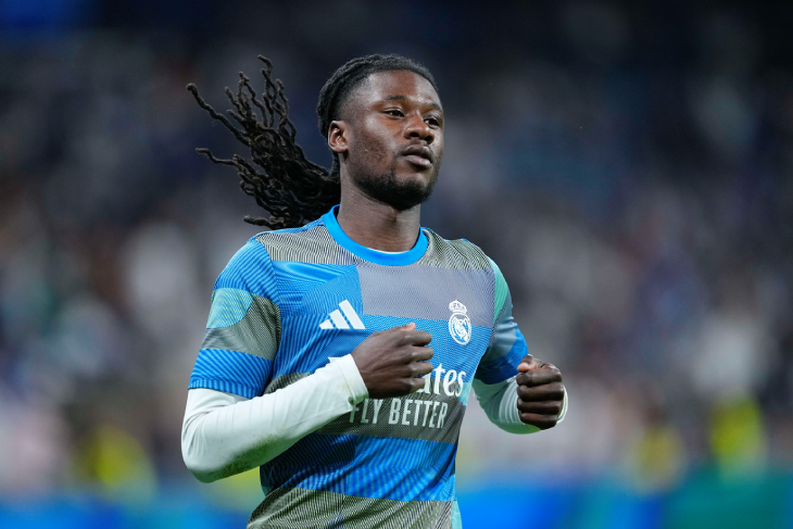 Эдуардо Камавинга