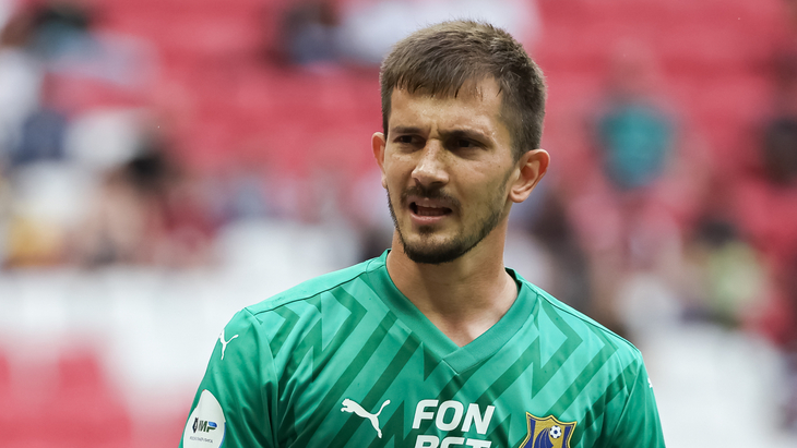 Рустам Ятимов — голкипер «Ростова»