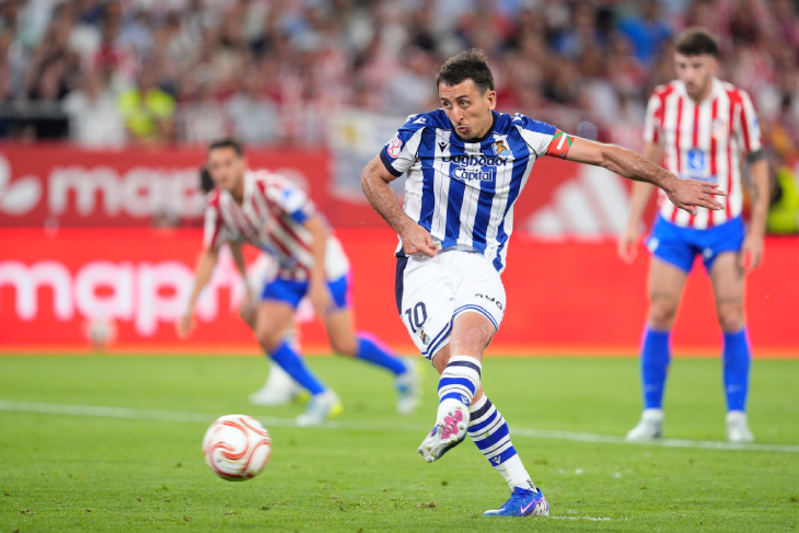 Оярсабаль забивает пенальти