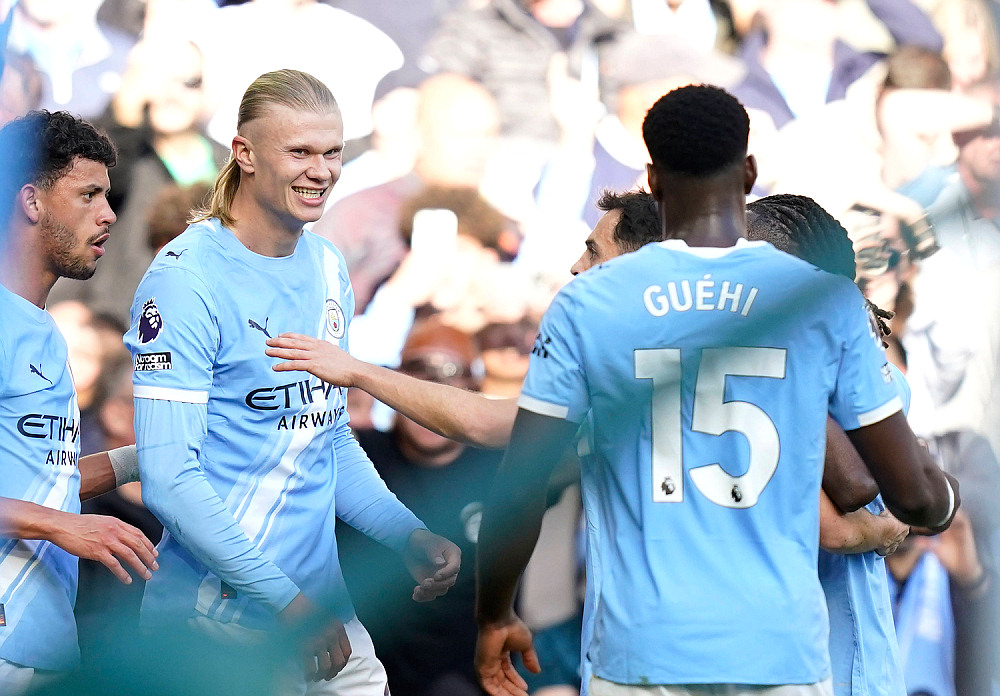 «Сити» празднуют победу