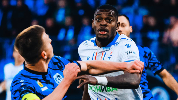 Фрагмент матча «Факел» — «Шинник»