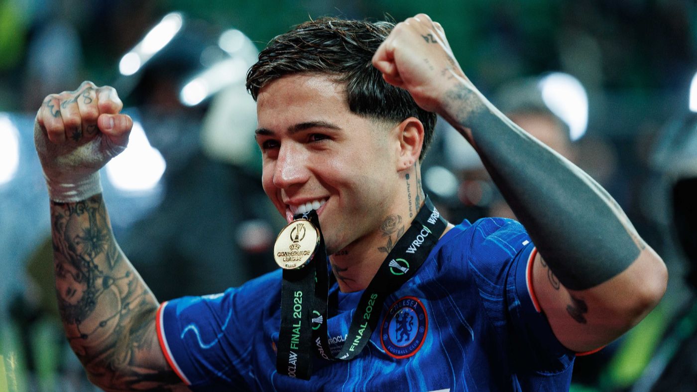 Энцо Фернандес