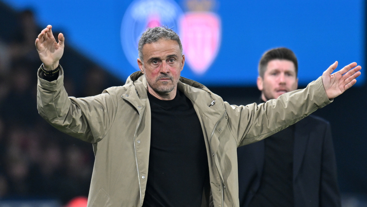 Луис Энрике — главный тренер ПСЖ