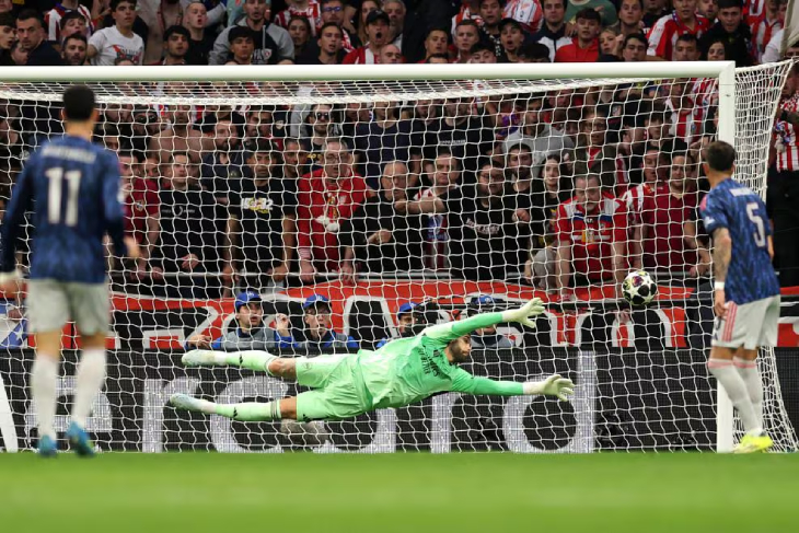 Сейв Райи после удара Альвареса