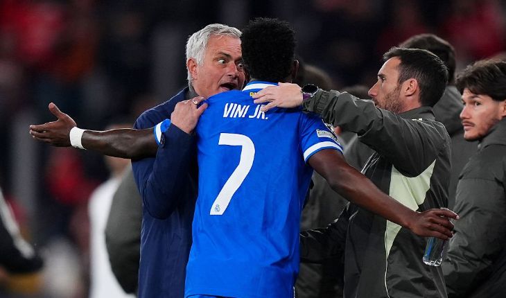 Жозе Моуринью и Винисиус