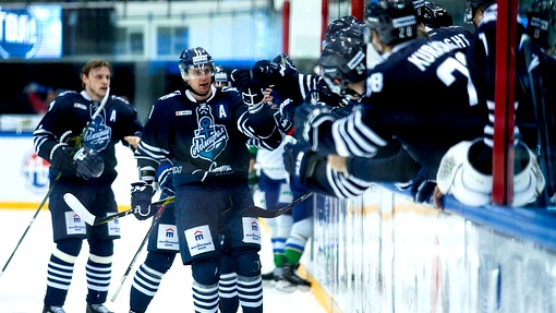 «Адмирал» выиграл у худшей команды чемпионата КХЛ