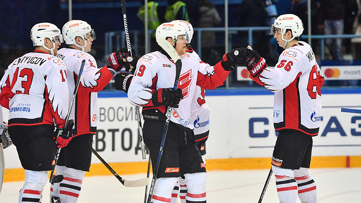 Хоккеисты «Авангарда»