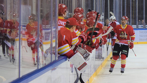 Хоккеисты «Куньлуня»