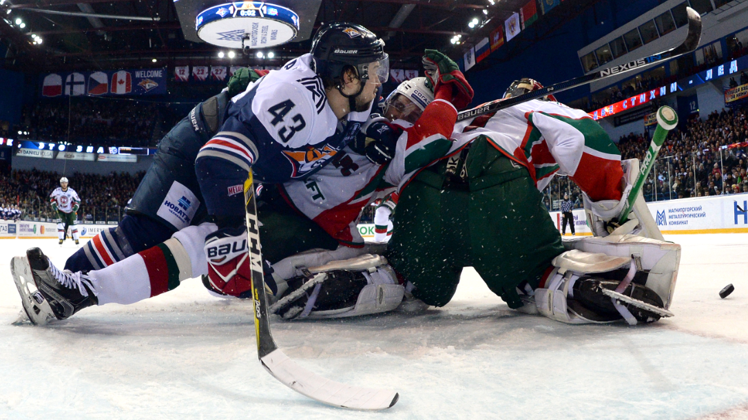 «Металлург» повел в серии 2-0