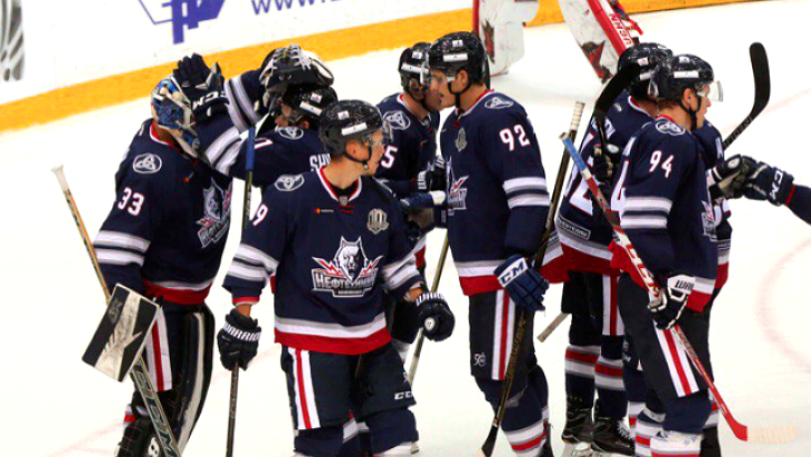 «Нефтехимик»