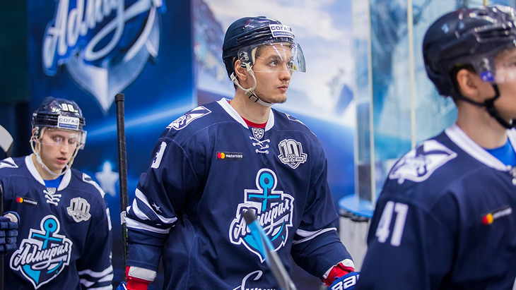 Хоккеисты «Адмирала»