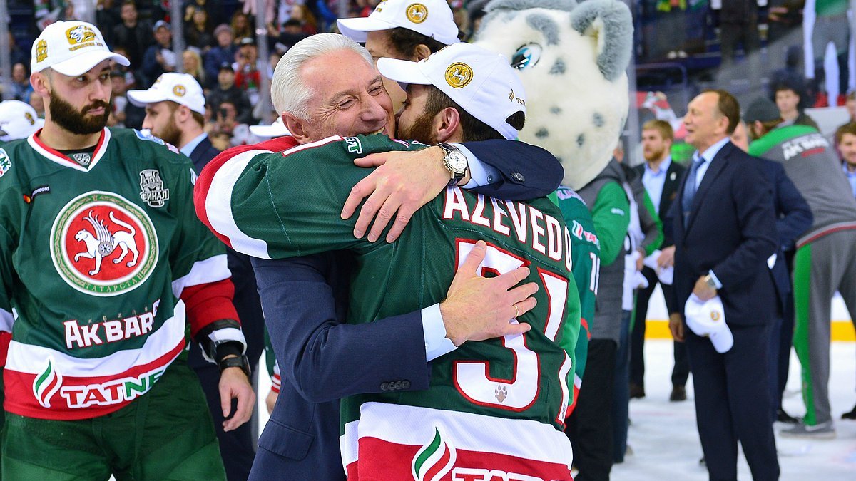 Зинэтула Билялетдинов и Джастин Азеведо