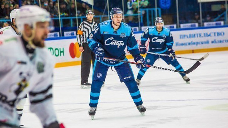 Александр Макаров