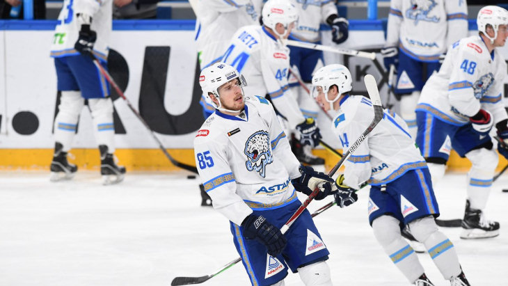 Хоккеисты «Барыса»