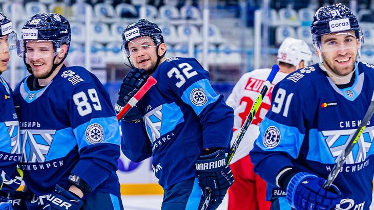 Хоккеисты «Сибири»