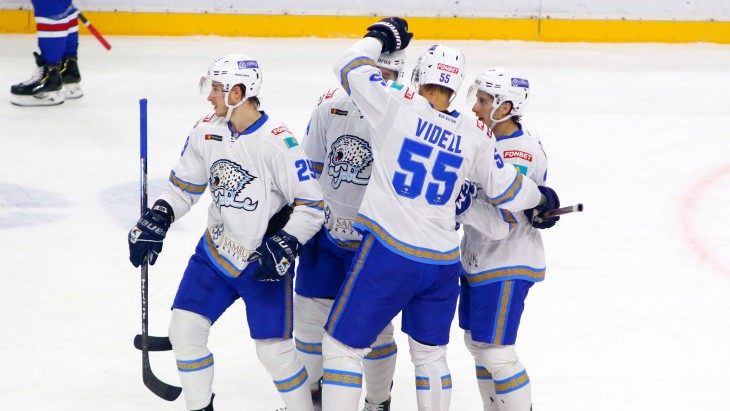 Игроки «Барыса»