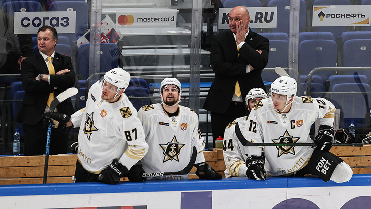 Хоккеисты «Адмирала»