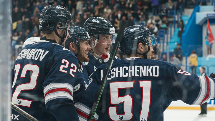 Игроки «Нефтехимика»