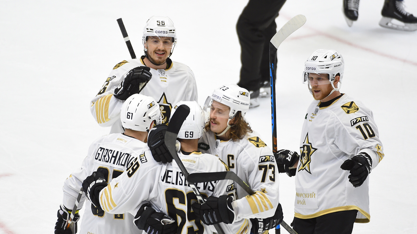 «Адмирал» в игре с «Динамо»