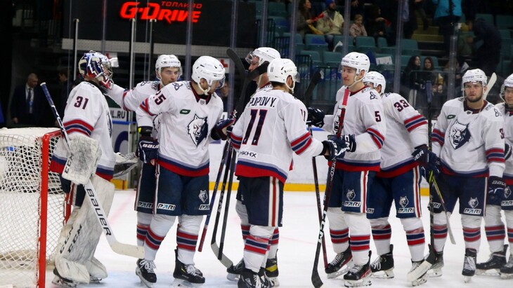 Игроки «Нефтехимика»