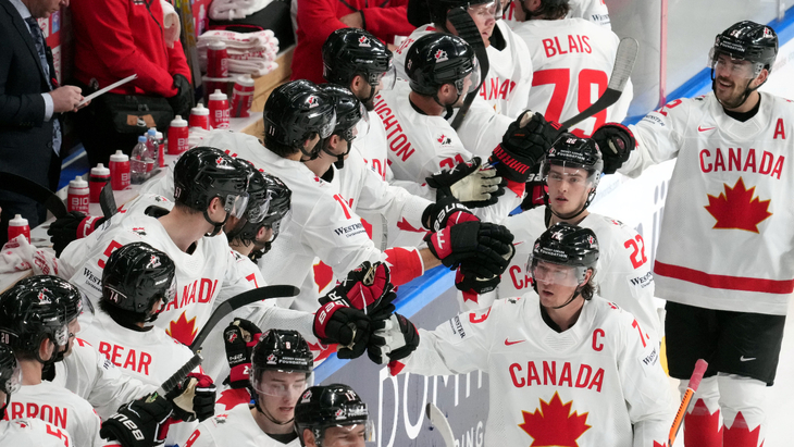 Игроки сборной Канады