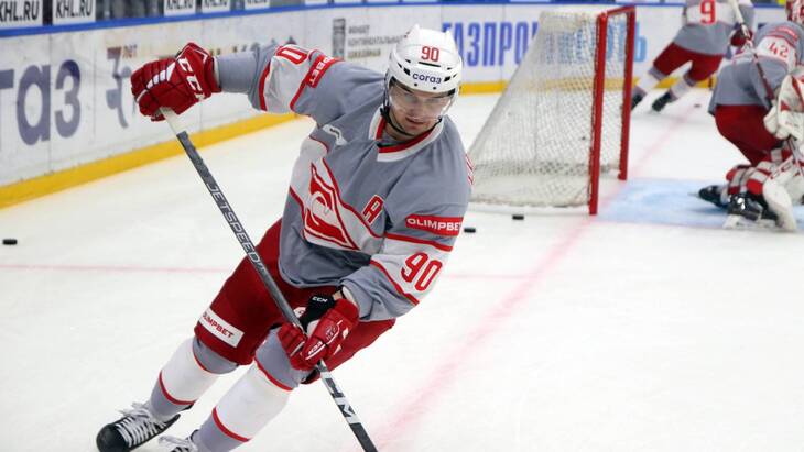 Автор третьей шайбы Андрей Локтионов