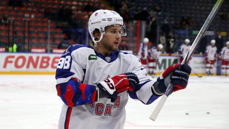 Форвард армейцев Максим Мамин