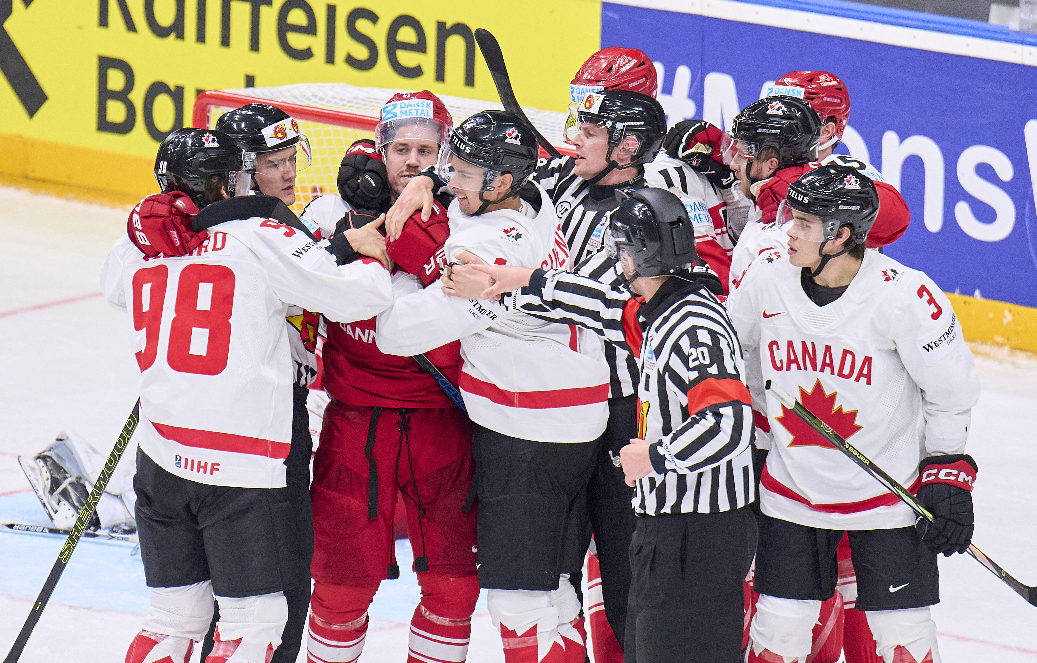 Канада — Дания