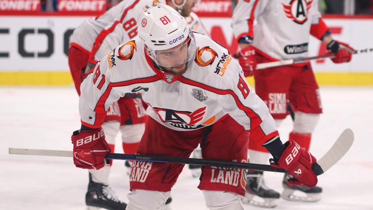 Данил Романцев — нападающий «Автомобилист»