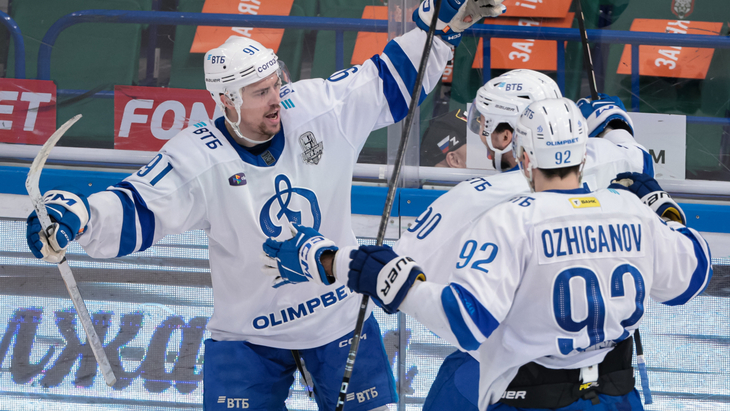 Дилан Сикура